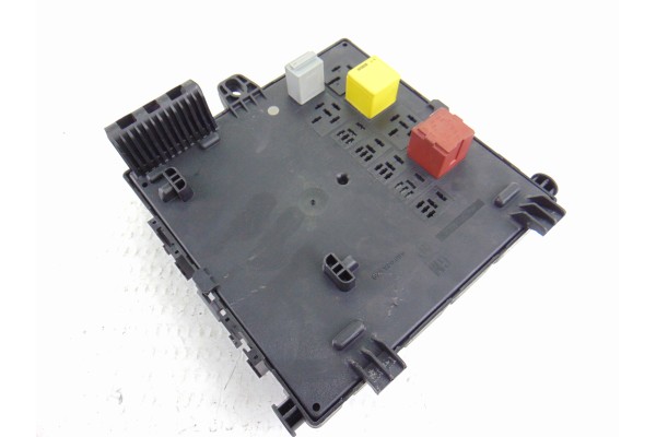 Caja reles / fusibles, Saab 9-3 Familiar Vector 2008, 12769679
