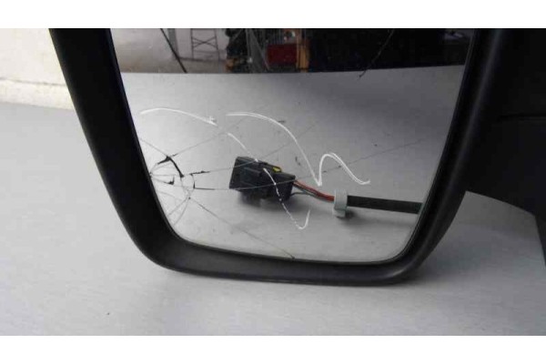 Retrovisor izquierdo