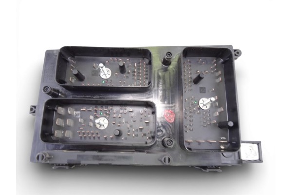 Caja reles / fusibles, Opel Zafira B Enjoy 2007, 13242781
