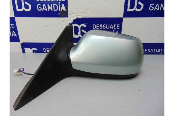 Retrovisor izquierdo