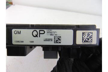 Caja reles / fusibles, Opel Astra J Berlina 5P Enjoy 2010, 13302300