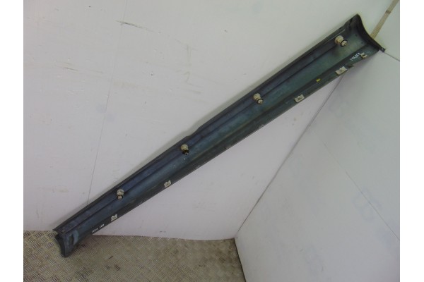 A1696101908 FALDON LATERAL MERCEDES-BENZ CLASE A (BM 169)