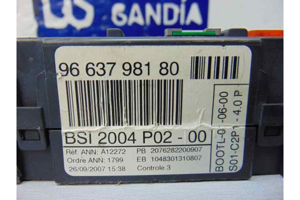 Caja reles / fusibles, Peugeot 308 Confort, 9663798180