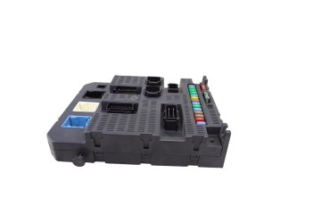 Caja reles / fusibles, Peugeot 308 Confort 2008, 9663798180