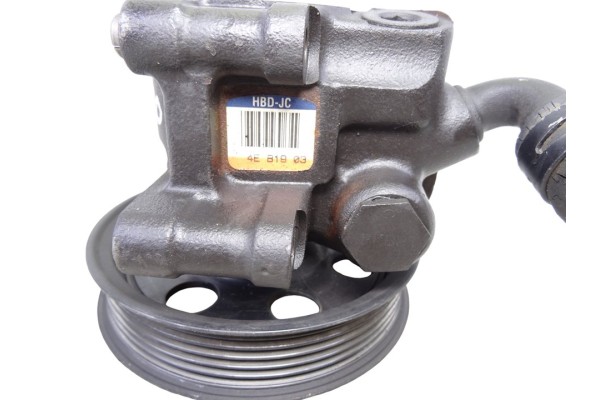 Bomba direccion, Ford Focus Berlina (Cak) Trend 2004