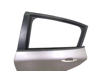 Puerta trasera izquierda, Peugeot 208 Style 2014