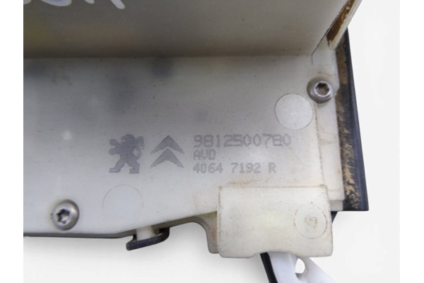 Cerradura puerta delantera derecha, Peugeot 208 Style 2016, 9812500780
