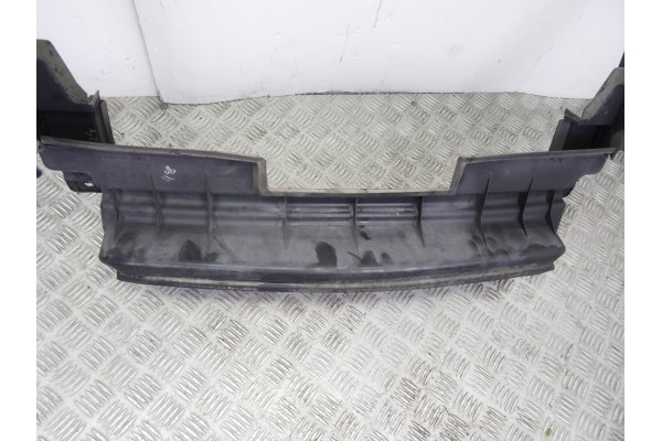 Calandra delantera de radiador, Mercedes-benz Clase Ml (Bm 164) 320 / 350 Cdi (164.122) 2005, 1645000116