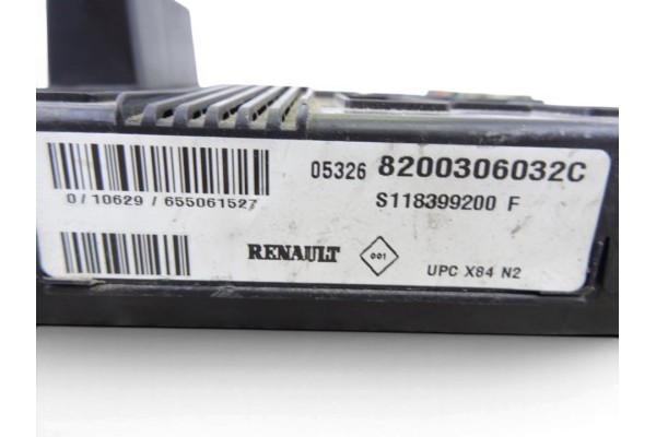 Caja reles / fusibles, Renault Scenic Ii (Jm) Authentique 2006, 8200306032C