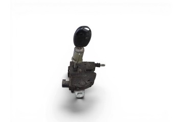 Cerradura capo, Ford Focus Berlina (Cak) Trend 2004