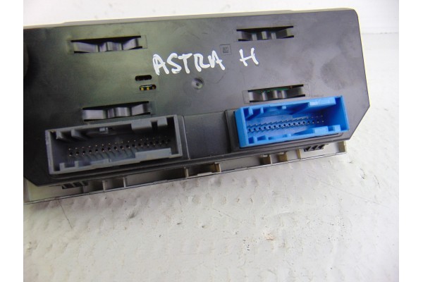Mando climatizador, Opel Astra H Berlina Sport 2005, 13122963