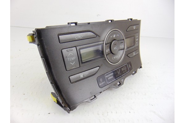 Mando climatizador, Toyota Auris (E15) Luna 2008, 55900-02220