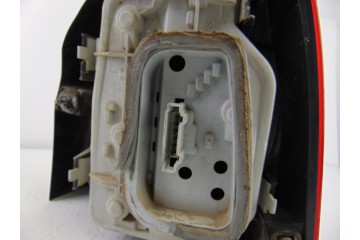 Piloto trasero izquierdo, Volkswagen Polo Iv (9N1) Trendline 2003