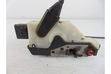 Cerradura puerta trasera derecha, Peugeot 208 GT Line 2016, 9812501180