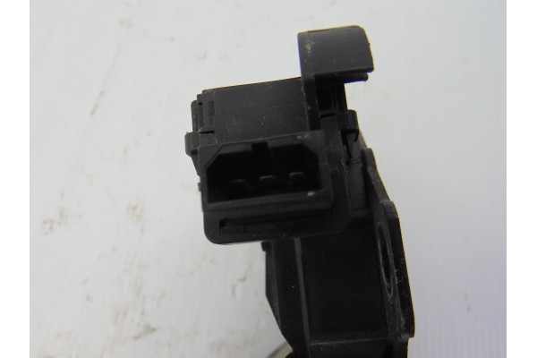 Cerradura maletero / porton, Audi A6 Avant (4F5) 3.0 TDI Quattro (171kW) 2006, 8P4827505C