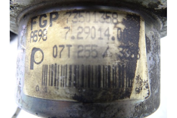 Depresor freno / bomba vacio, Fiat I Doblò Cargo 1.3 JTD SX Furgón 2007, 73501358