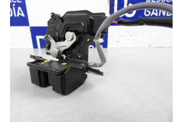 Cerradura maletero / porton, Toyota Corolla Verso (R1) 2,2 D-4D Sport 2007