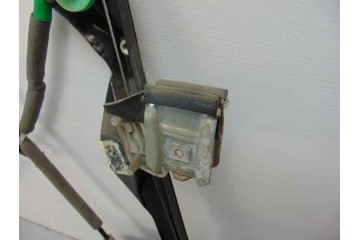 Elevalunas delantero derecho, Ford Focus Berlina (Cak) Ghia 2000