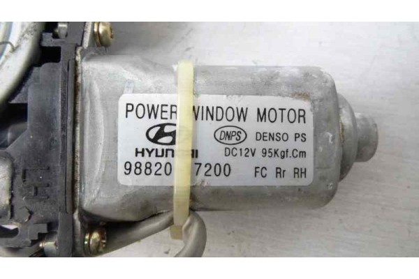 Elevalunas trasero derecho, Hyundai Matrix (Fc) 1.6 Gls 2004, 98820-7200
