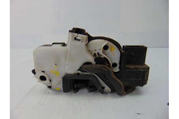 Cerradura puerta delantera derecha, Chevrolet Aveo Hatchback Lt 2012