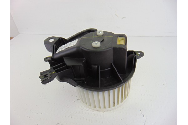 2 PIN MOTOR CALEFACCION FIAT II TIPO (357) HATCHBACK Business 2017 2 PIN 197444 FIAT - 4