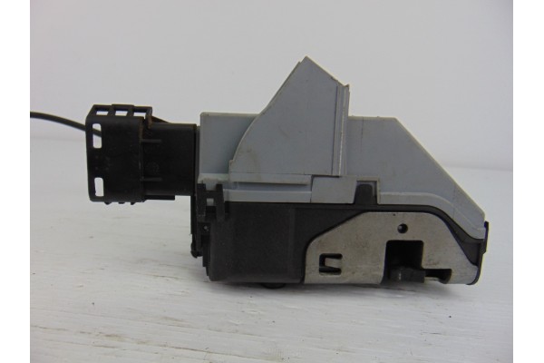 Cerradura puerta trasera derecha, Peugeot 308 Premium 2009