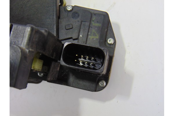 Cerradura puerta delantera derecha, Chevrolet Captiva 2.0 Vcdi Lt 2008