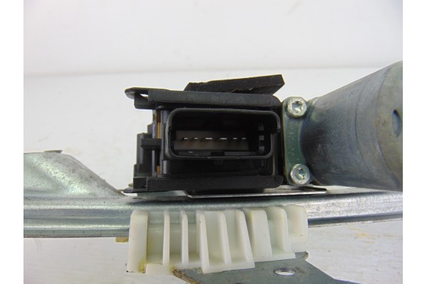 Elevalunas trasero derecho, Peugeot 308 Premium 2009