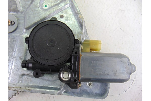 Elevalunas delantero derecho, Land Rover Range Rover (Lp) HSE (165kW) 1995