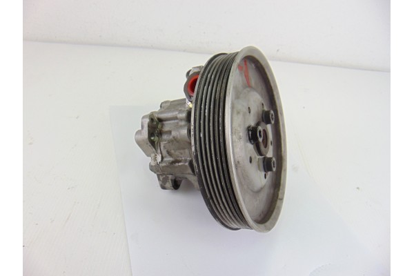 Bomba direccion, Audi A4 Berlina (B5) 2.4 2000, 4B0145156