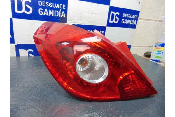Piloto trasero izquierdo, Opel Corsa D Sport 2010, 13186350