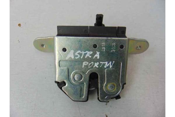Cerradura maletero / porton, Opel Astra K Berlina 5P Dynamic Start/Stop 2015, 39021416