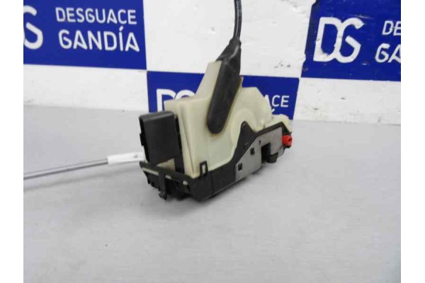 Cerradura puerta trasera derecha, Citroen C4 Berlina Business 2011