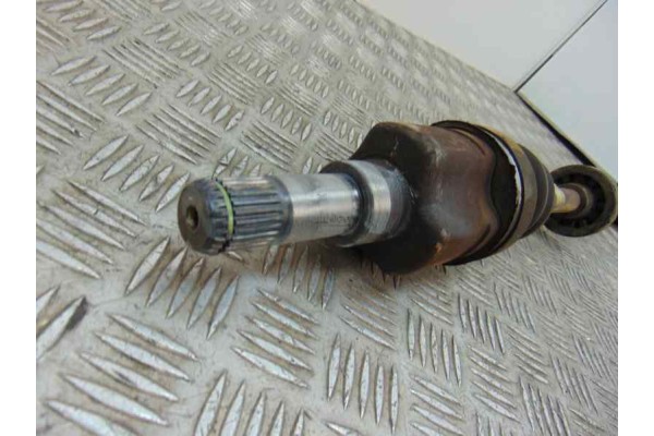 Transmision delantera derecha, Chrysler Pt Cruiser 2.0 Classic 2001, P04668420AB
