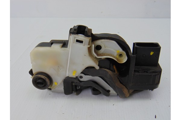 Cerradura puerta trasera derecha, Chevrolet Aveo Hatchback Lt 2012