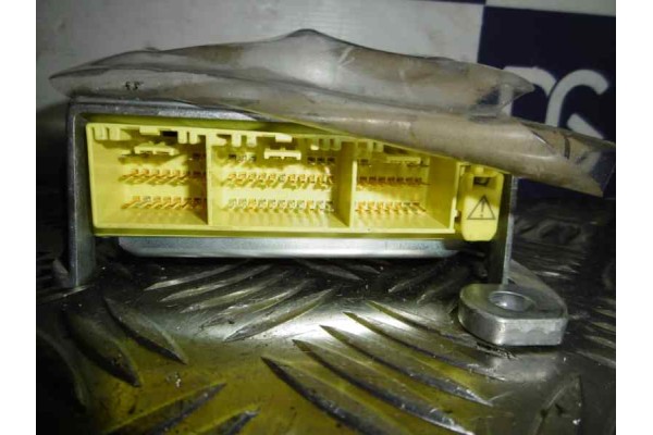 Centralita airbag, Toyota Corolla Verso (R1) 2.0 D-4D Luna 2005, 891700F042