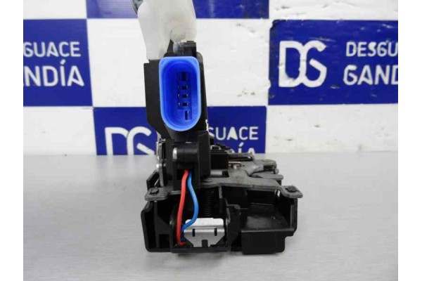 Cerradura puerta delantera izquierda, Volkswagen Caddy (2K)(02.2004) Tramper 2010, 3D183015AP