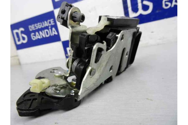Cerradura puerta trasera izquierda, Opel Karl Selective 2017