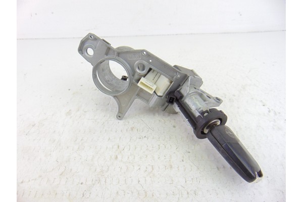 Antirrobo / llave contacto, Opel Astra H Berlina Sport 2005, 2421430