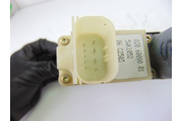 Elevalunas trasero izquierdo, Bmw Serie 7 (E65/E66) 740d 2007, 7024813E