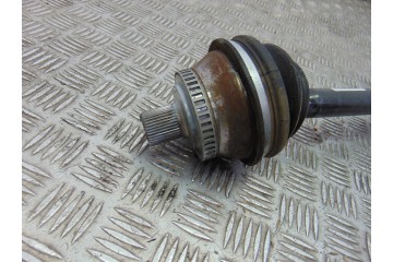 Transmision delantera derecha, Audi A4 Berlina (B5) 2.4 2000, 8D0407272BC