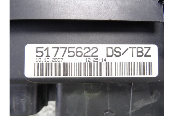 Caja reles / fusibles, Fiat Iii Evo Punto (199) Dynamic 2008, 51775622