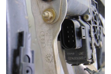 Elevalunas trasero derecho, Audi A6 Avant (4B5) 3.0 2002