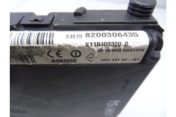 Caja reles / fusibles, Renault Megane Ii Berlina 5P Confort Authentique 2003, 8200306435