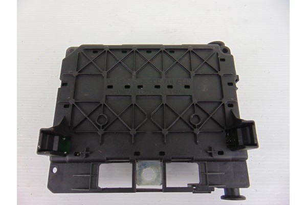 Caja reles / fusibles, Peugeot 206 Xr 2002, 9643498980