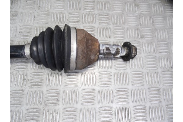 Transmision delantera derecha, Opel Vectra C Berlina Cosmo 2006 usado 4