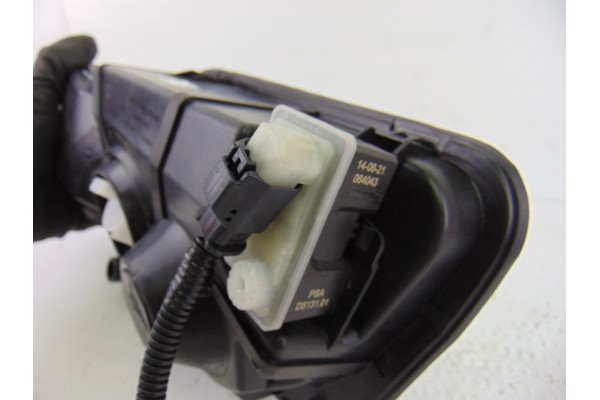 981244108A TAPA EXTERIOR COMBUSTIBLE PEUGEOT 5008