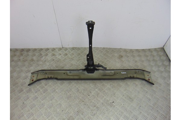 Travesaño superior, Ssangyong Rodius Xdi 2010