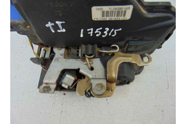 Cerradura puerta trasera izquierda, Volkswagen Touareg (7LA) TDI V10, 7L0839015B usado 4