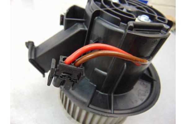 Motor calefaccion, Mercedes-benz Clase C (Bm 204) Berlina C 220 CDI (204.008) 2009 usado 4